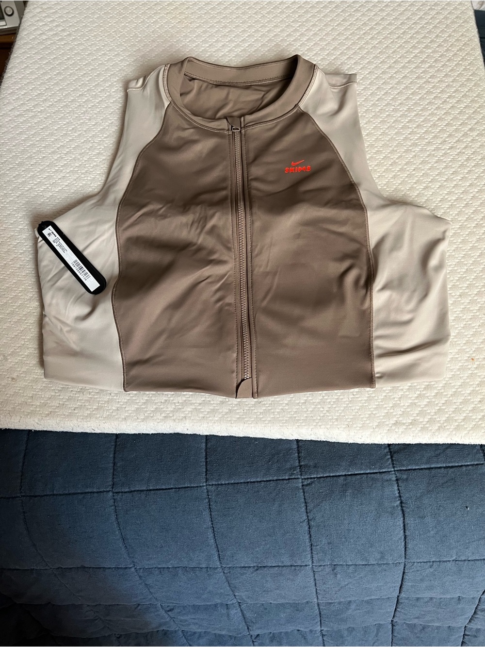 NWT NikeSKIMS Shine Color Block 2-Piece Set – Truffle & Stone
